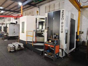 Horizontal machining center